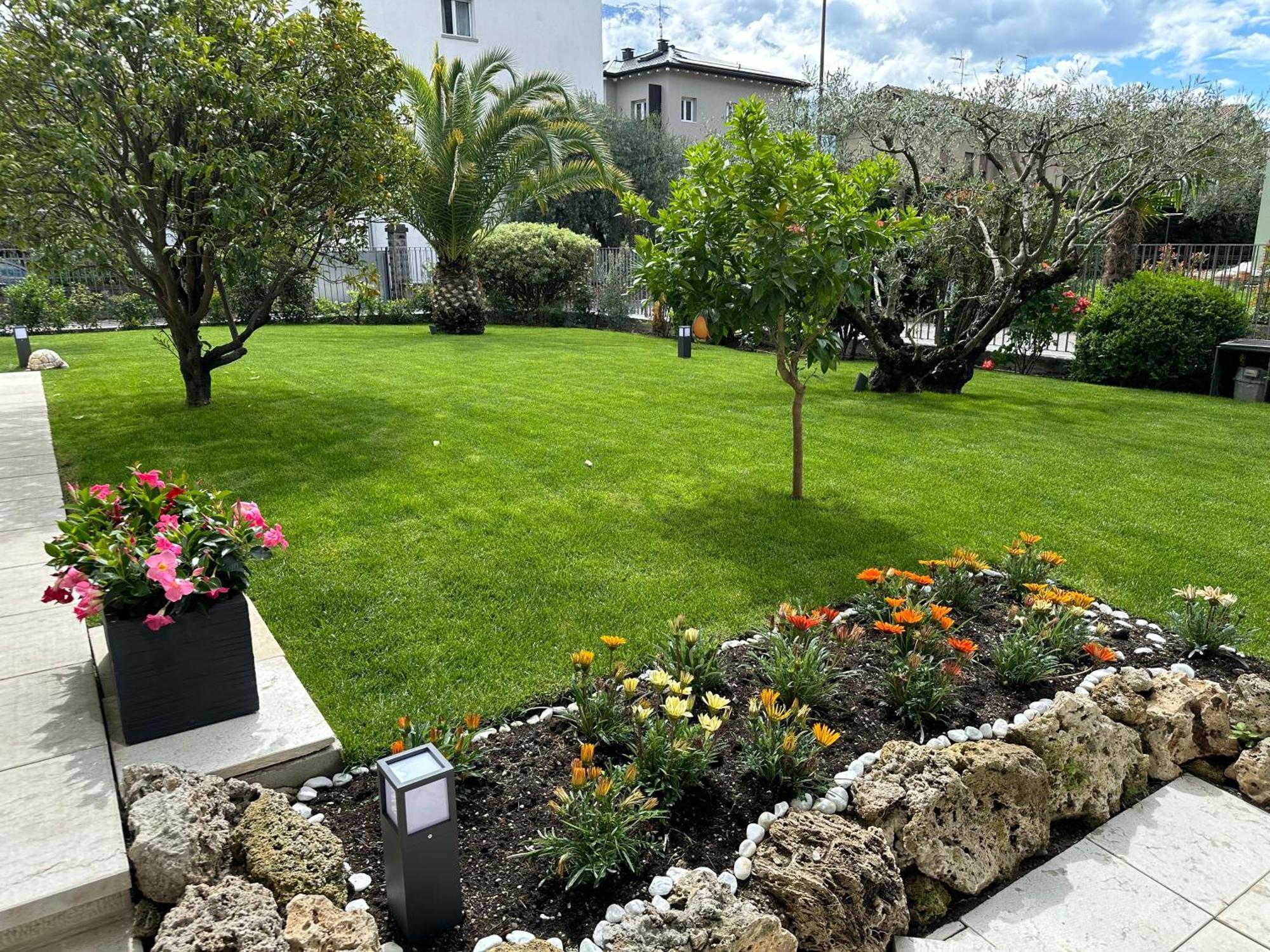 Residence Villa Dalila - Appartamento Dalila Ρίβα ντελ Γκάρντα Εξωτερικό φωτογραφία